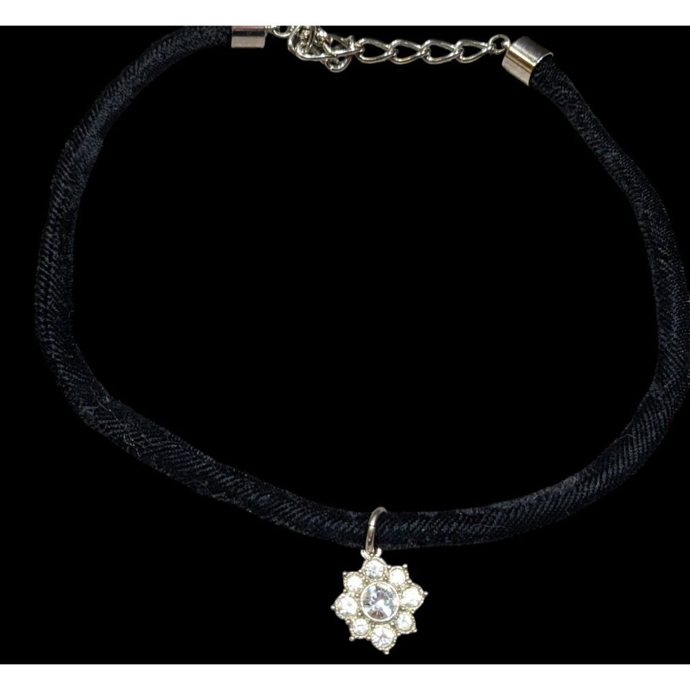Vintage Avon Victorian Gothic Rhinestone Pendant Necklace On Velour Cord